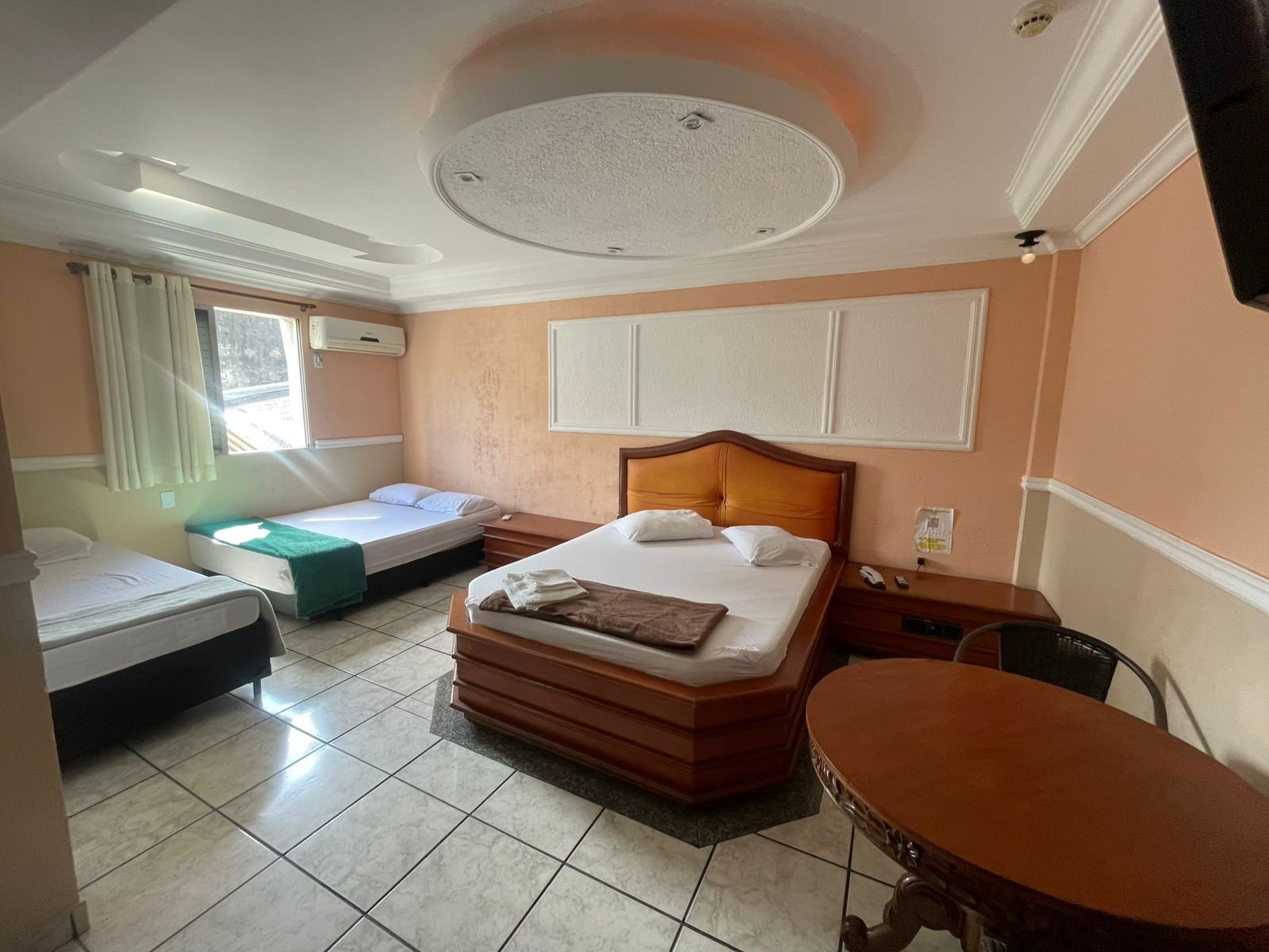 Ambiente da Suíte 106 no Hotel Vitória de Santos